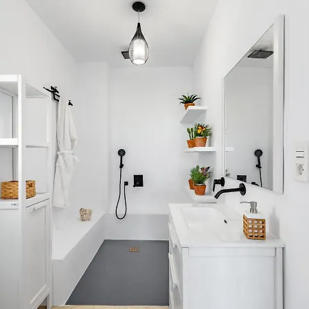 Leonor By Interhome