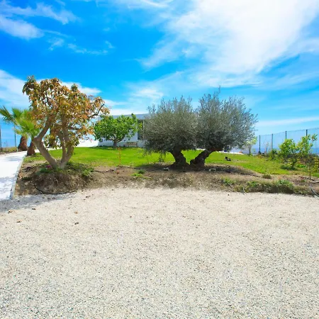 Holiday home Leonor By Interhome