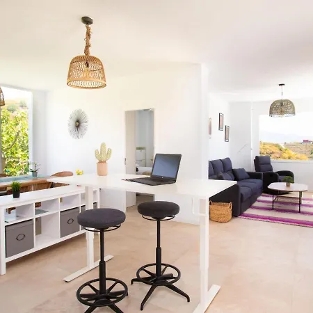 Holiday home Leonor By Interhome